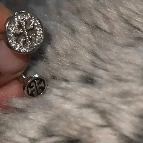 Fashion Tory silver tone open cuff ring Sz 8 - Picture 2 of 8